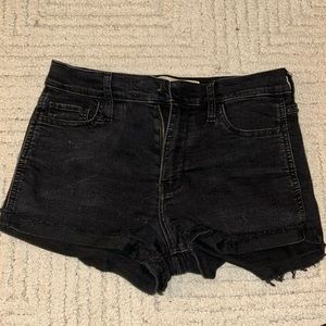 Black Denim Hollister Shorts Size 5 w27